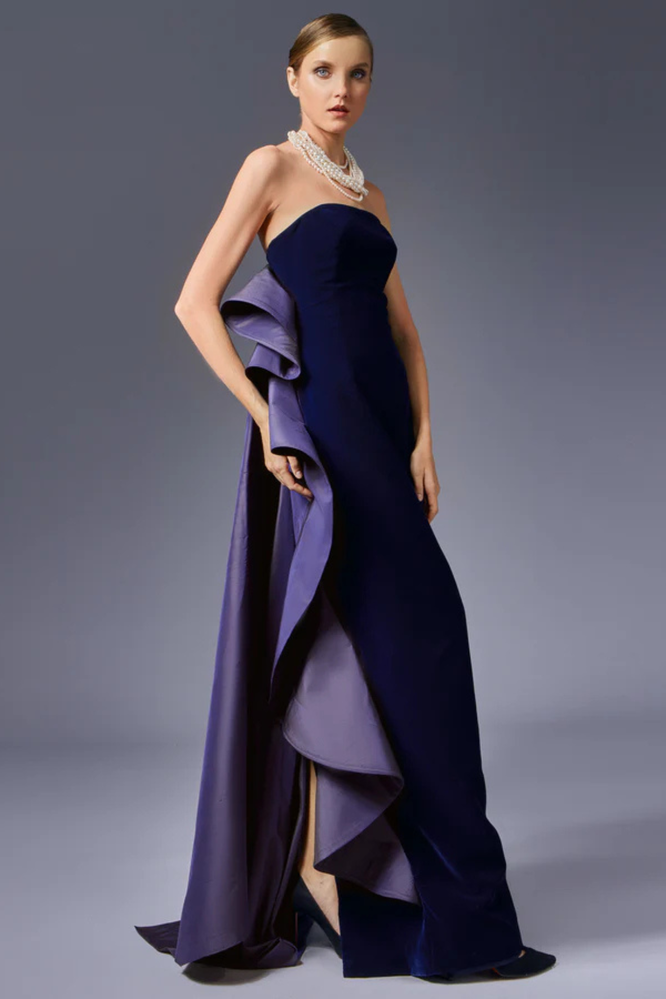Long sheath velvet dress